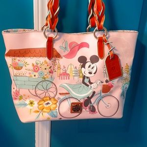 Dooney & Bourke Minnie Mouse the Main Street